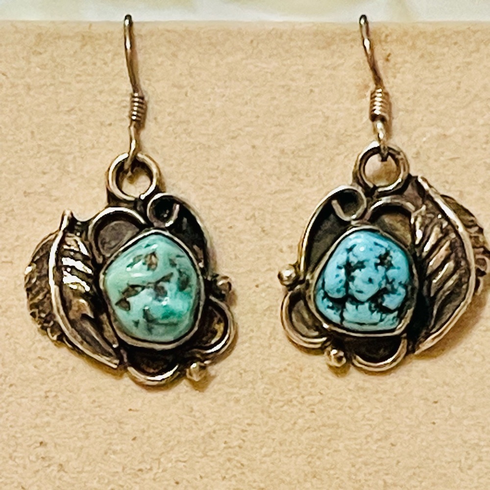 VTG Sterling Silver - NAVAJO Turquoise Nugget Leaf Dangle Earrings - 7g